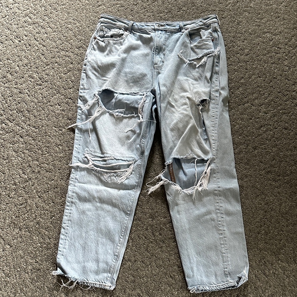 American Eagle Relaxed Distressed Light Wash Denim Jeans